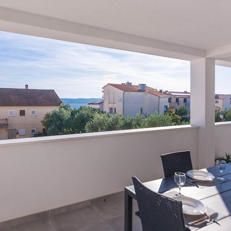 Stina Apartment Биоград на Мору Екстериор снимка
