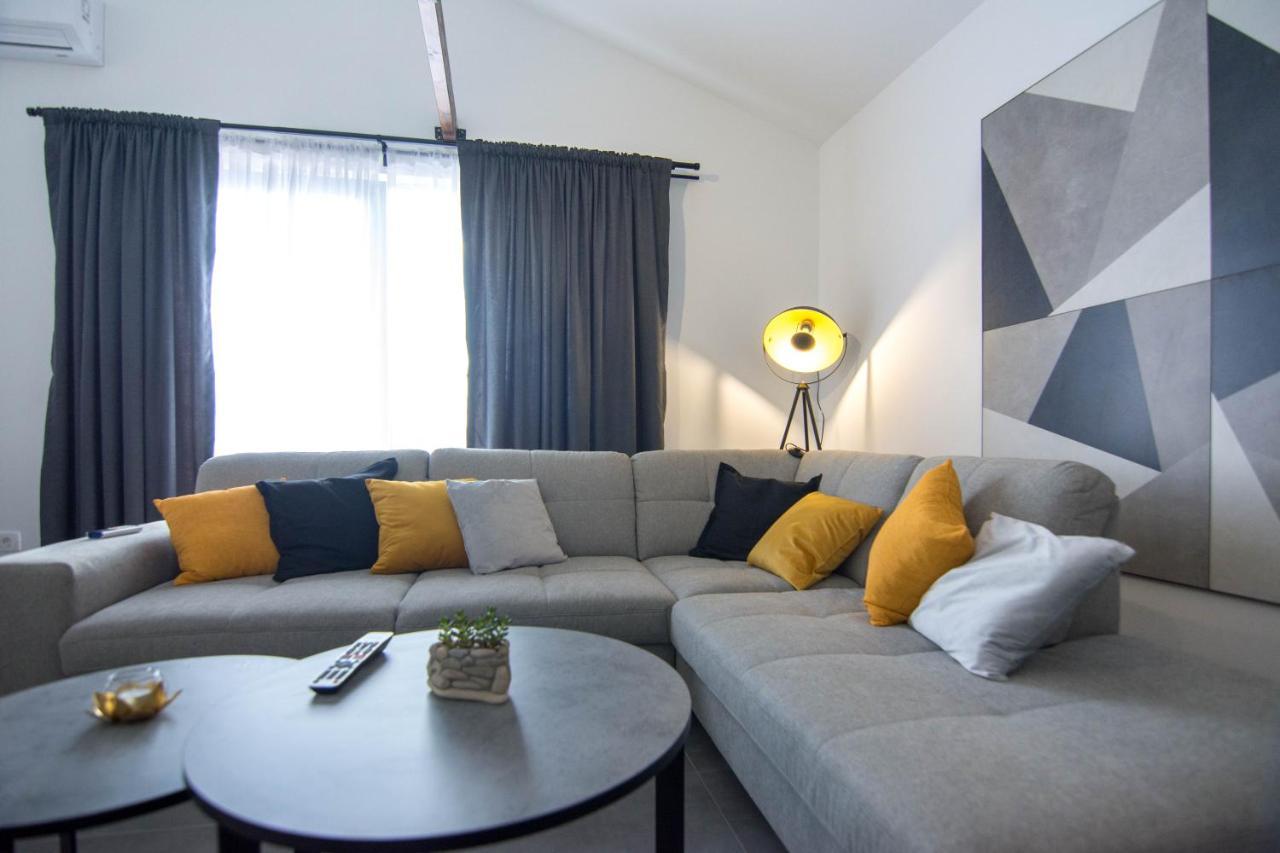 Stina Apartment Биоград на Мору Екстериор снимка
