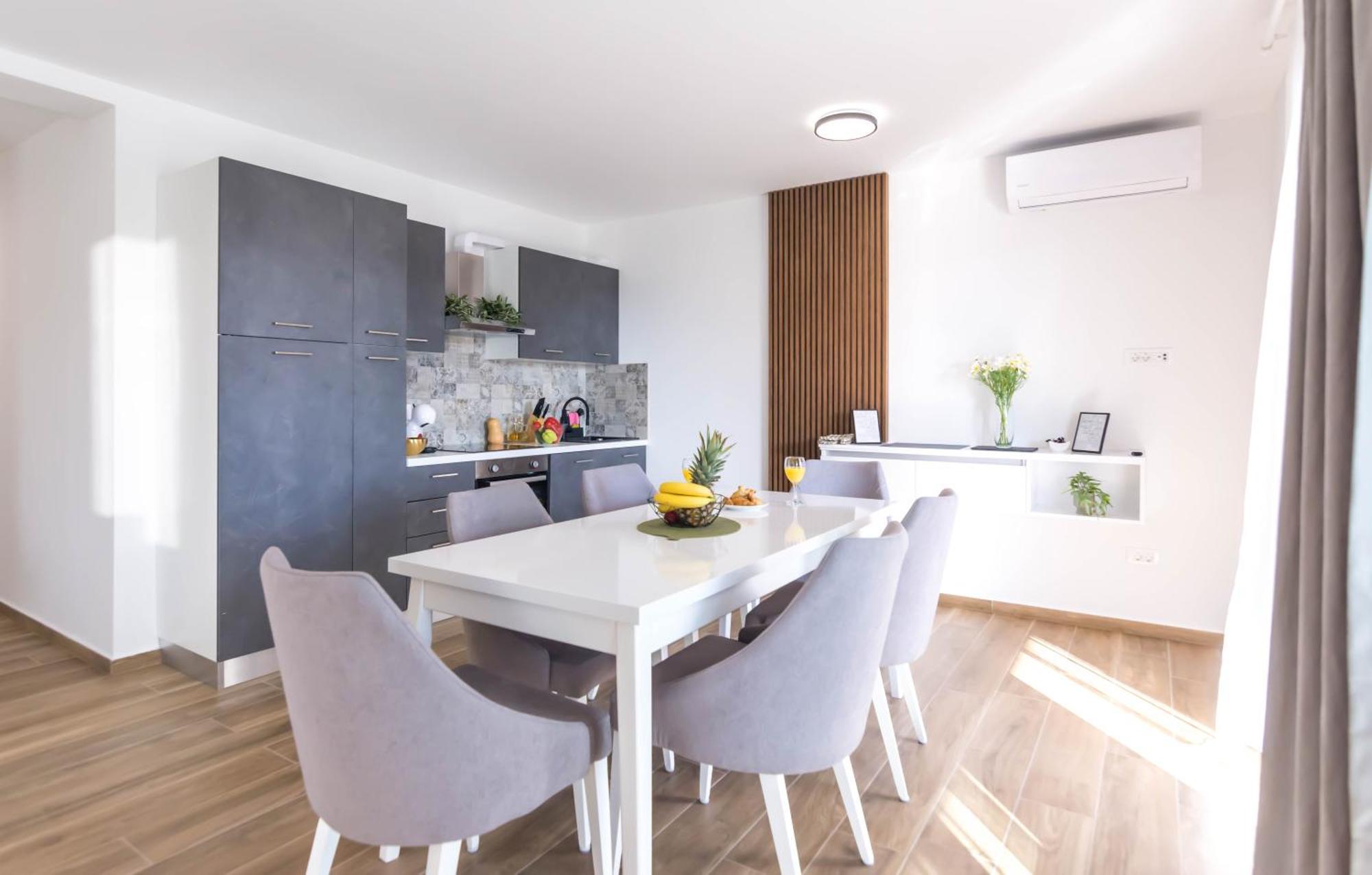 Stina Apartment Биоград на Мору Екстериор снимка