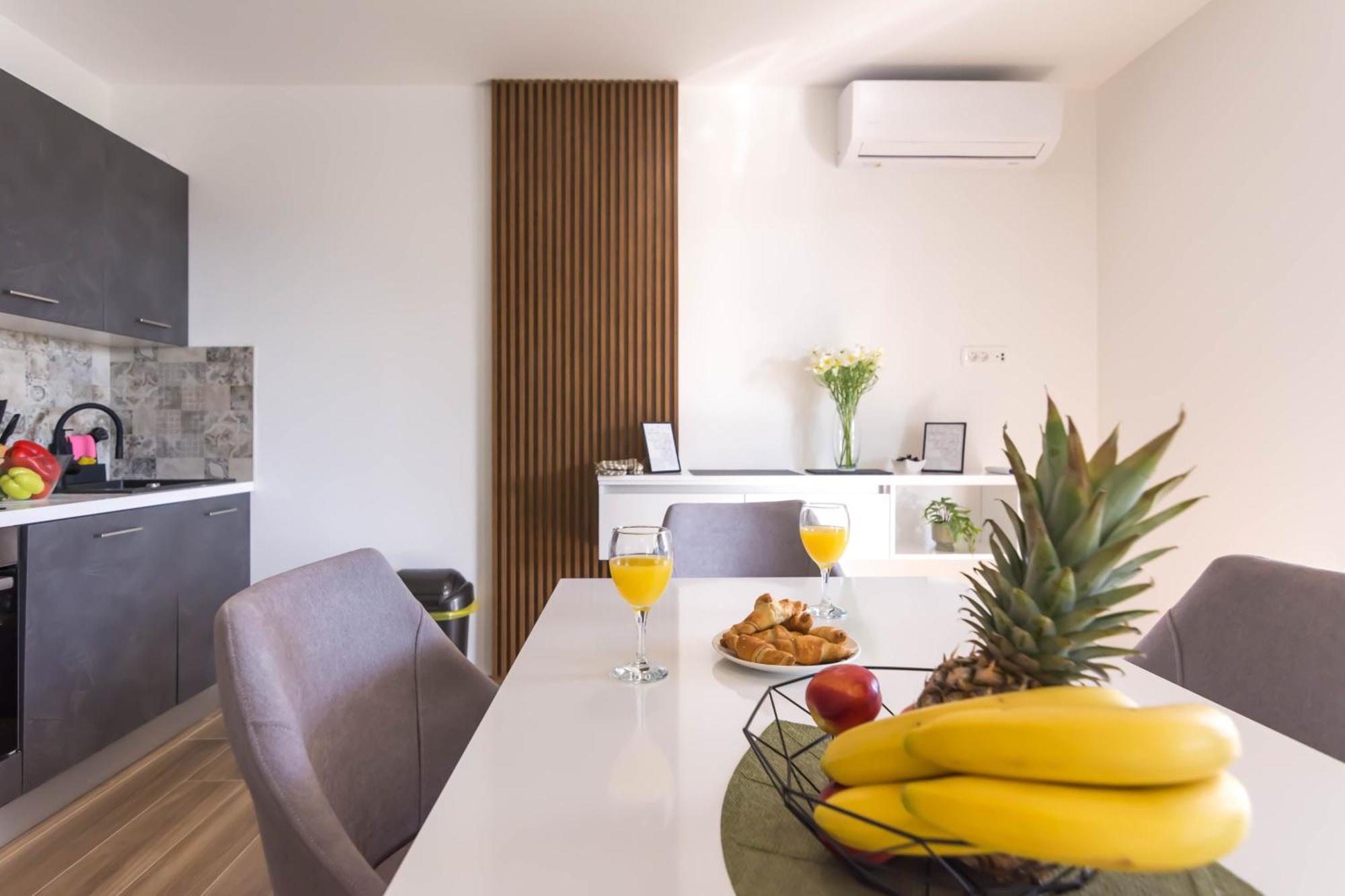 Stina Apartment Биоград на Мору Екстериор снимка