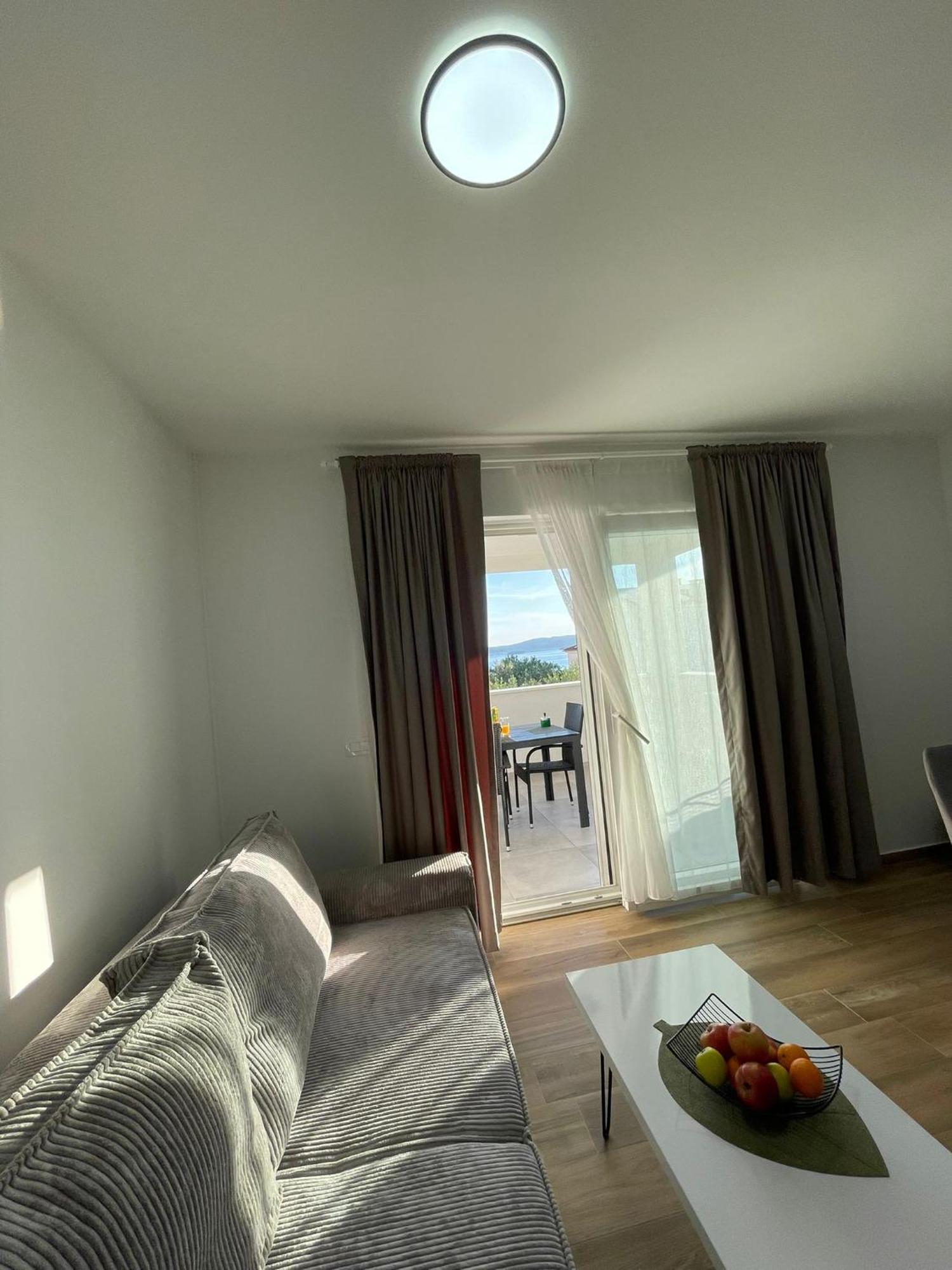 Stina Apartment Биоград на Мору Екстериор снимка